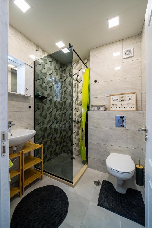 Sky Academic Apartment Varna Exterior photo