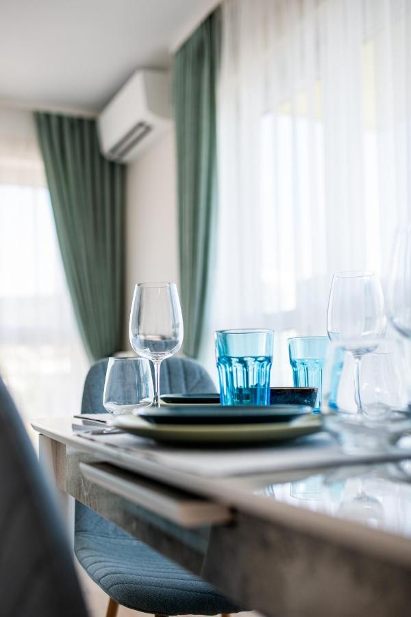 Sky Academic Apartment Varna Exterior photo