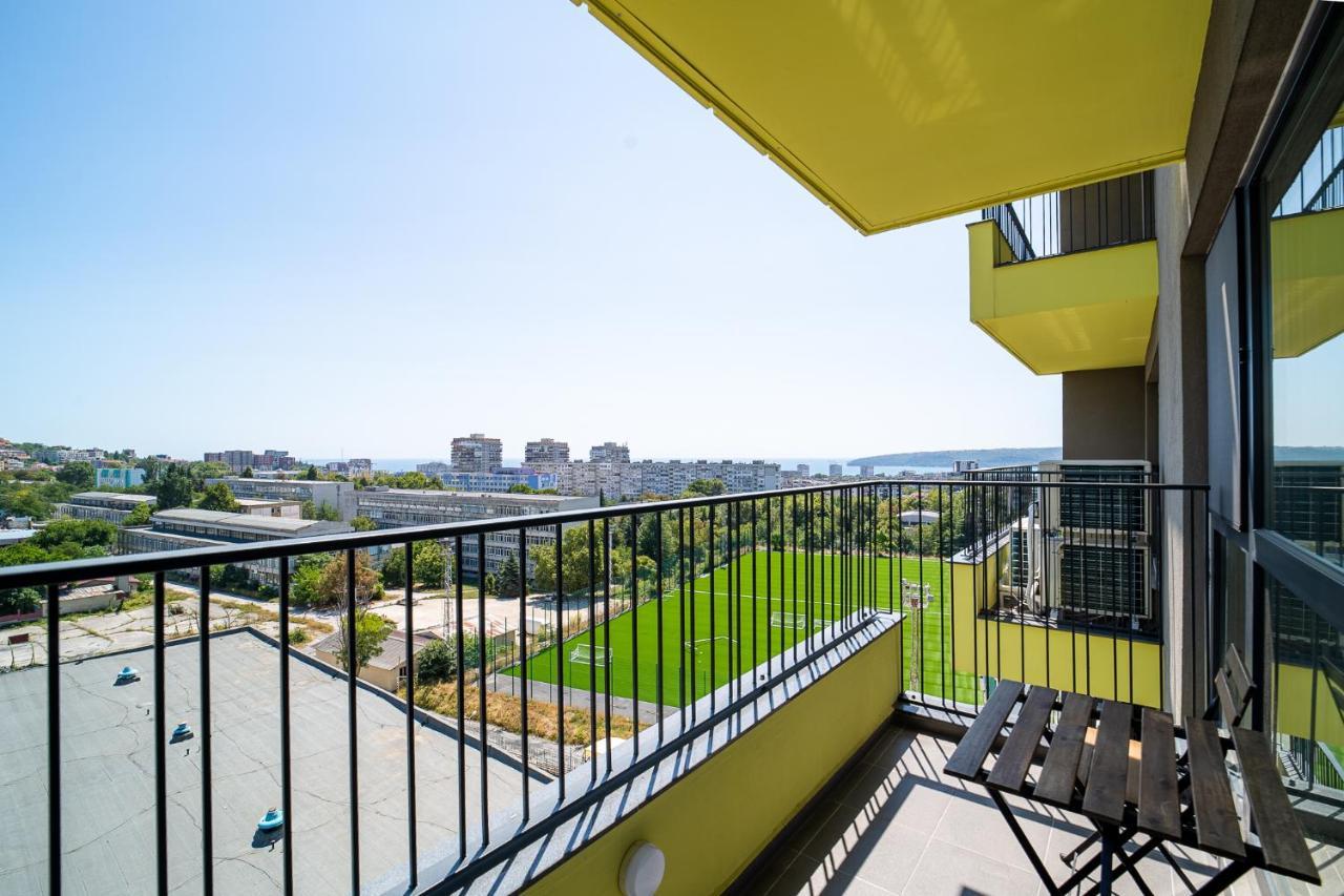 Sky Academic Apartment Varna Exterior photo